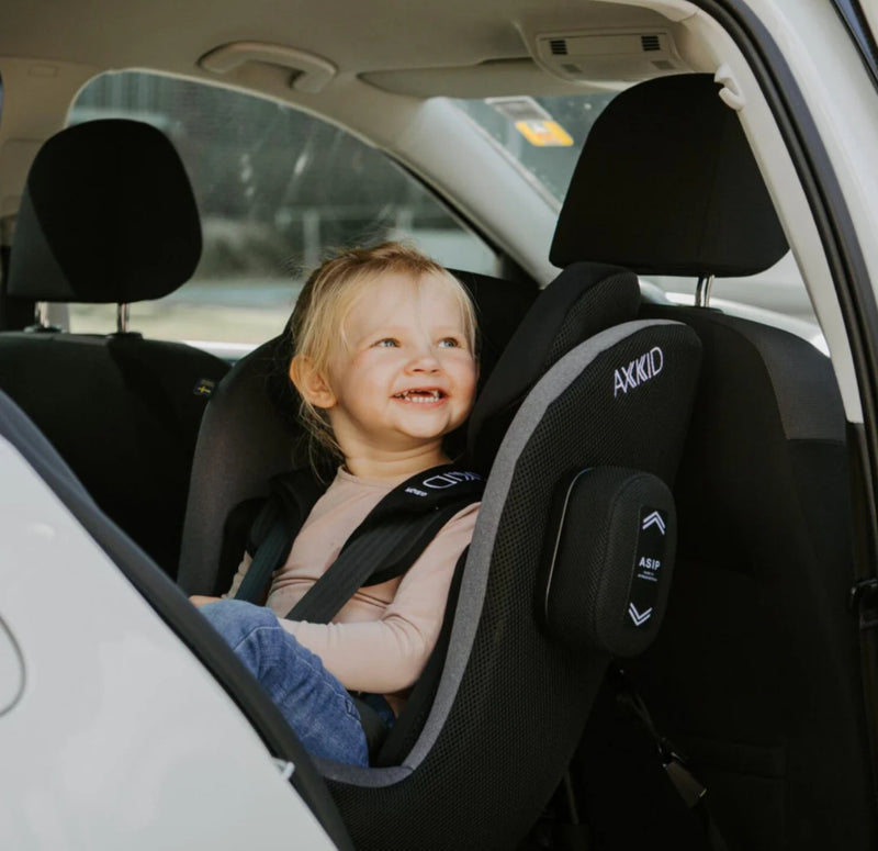 Axkid - Movekid - Tar Black Car Seat