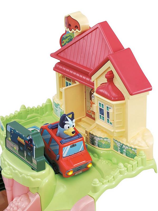 Vtech Toot Toot Drivers: Bluey Road Trip Playset