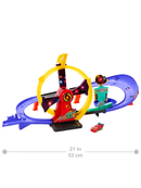Disney Pixar Cars Light Up Lightning McQueen Celebration Raceway